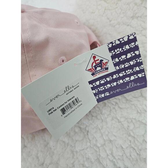 BNWT Women's New Ever Ellis Hat Cap Canines & Veterans USA Flag Paws Strap Back - Picture 4 of 11